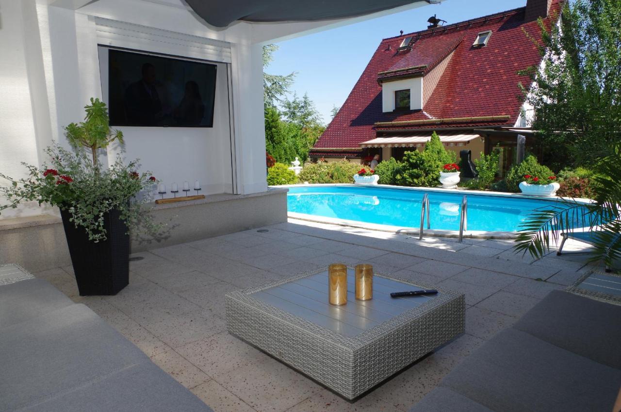 Gaestehaus Gaens - Ferienzimmer Schirgiswalde-Kirschau Екстериор снимка