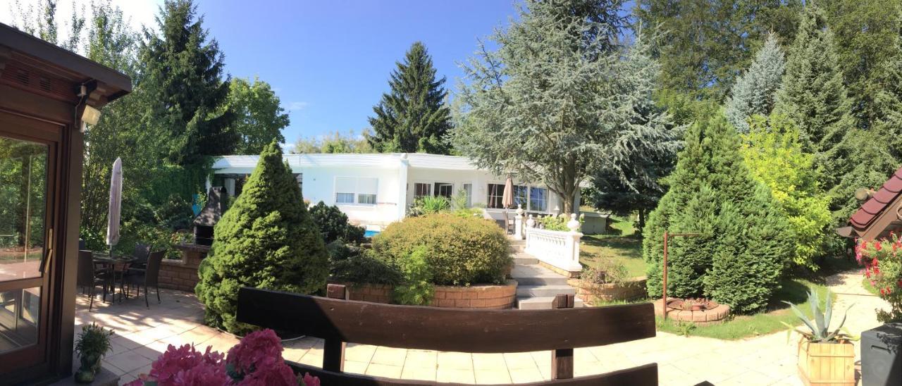 Gaestehaus Gaens - Ferienzimmer Schirgiswalde-Kirschau Екстериор снимка