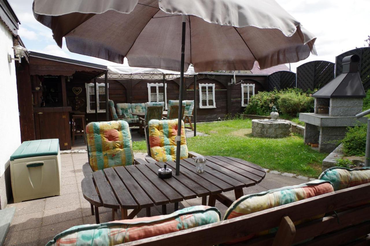 Gaestehaus Gaens - Ferienzimmer Schirgiswalde-Kirschau Екстериор снимка